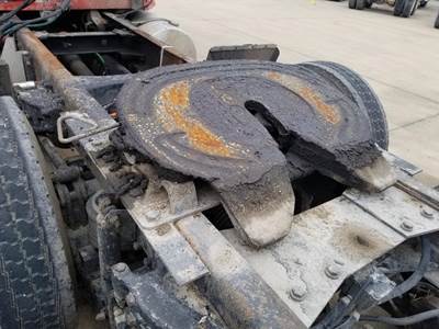 Holland STATIONARY Fifth Wheel for a Kenworth T800