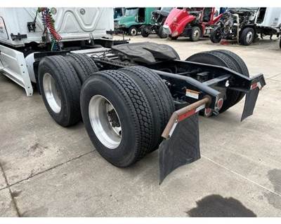 Alliance CASCADIA 125 Cutoff for a Freightliner CASCADIA 125