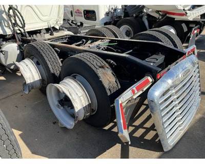 Alliance CASCADIA 126 Cutoff for a Freightliner CASCADIA 126