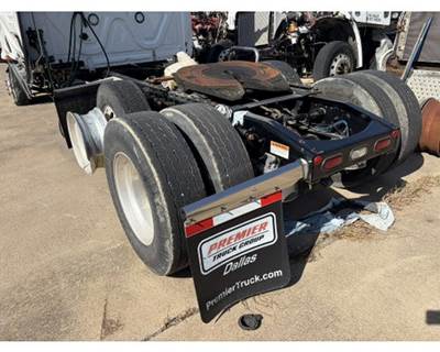 Alliance CASCADIA 126 Tandem Axle Cutoff for a Freightliner CASCADIA 126