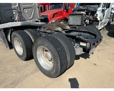 Detroit CASCADIA 126 Cutoff for a Freightliner CASCADIA 126