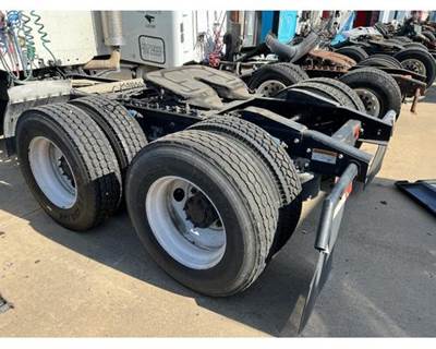 Eaton COLUMBIA 120 Cutoff for a Freightliner COLUMBIA 120
