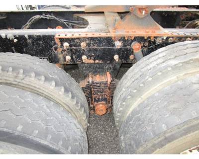 Mack Granite CT713 Cutoff for a Mack CT713