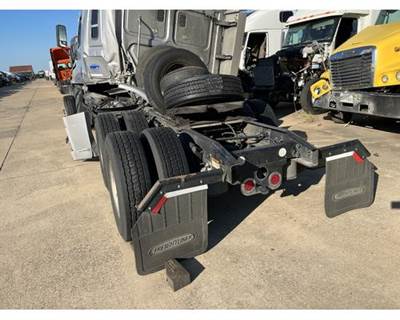 Rockwell CASCADIA 125 Cutoff for a Freightliner CASCADIA 125