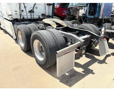 Rockwell CASCADIA 125 Cutoff for a Freightliner CASCADIA 125