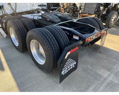 Rockwell CASCADIA 126 Cutoff for a Freightliner CASCADIA 126