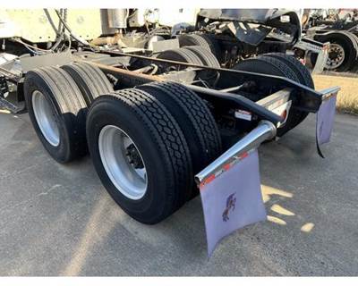 Rockwell CENTURY CLASS 120 Cutoff for a Freightliner CENTURY CLASS 120