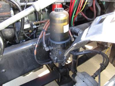 Davco 382 Fuel / Water Separator for a Freightliner ST120