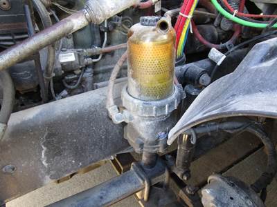 Davco 382 Fuel / Water Separator for a Freightliner ST120