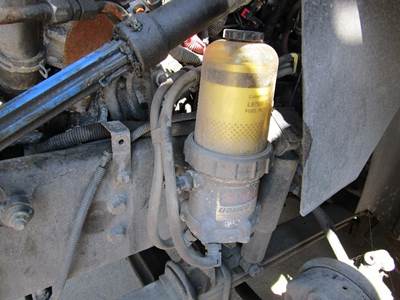Davco 382 Fuel / Water Separator for a International Prostar