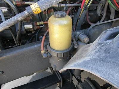 Davco 382 Fuel / Water Separator for a Freightliner COLUMBIA 120