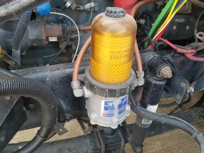 Davco 382 Fuel / Water Separator for a Freightliner COLUMBIA 120