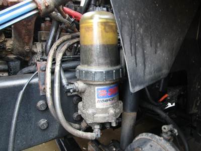 Davco 382 Fuel / Water Separator for a International Prostar