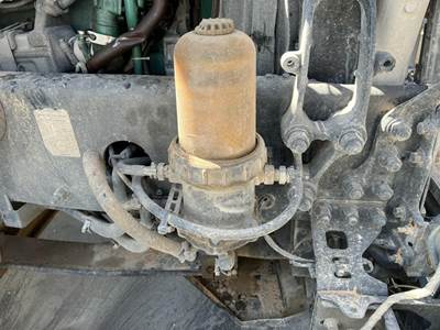 Davco 382 Fuel / Water Separator for a Volvo VNL