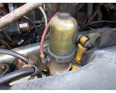 Davco 382 Fuel / Water Separator for a Freightliner COLUMBIA 120