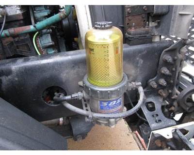 Davco 382 Fuel / Water Separator for a Volvo VNL