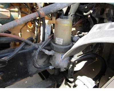 Davco 382 Fuel / Water Separator for a Freightliner COLUMBIA 120