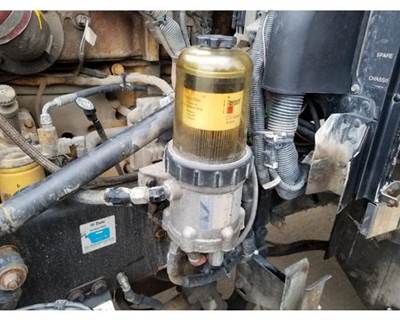 Davco 382 Fuel / Water Separator for a Peterbilt 379