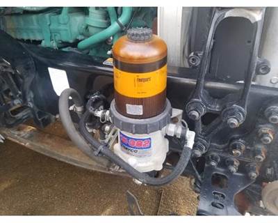 Davco 382 Fuel / Water Separator for a Volvo VNL