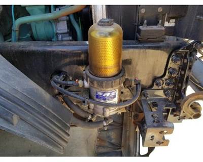 Davco 382 Fuel / Water Separator for a Volvo VNL