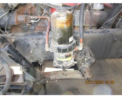 Davco 382 Fuel / Water Separator for a Freightliner FLD132 XL CLASSIC