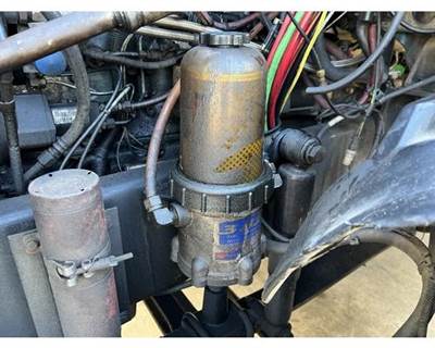 Davco 382 Fuel / Water Separator for a Freightliner ST120