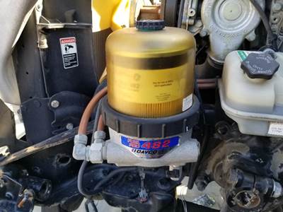 Davco 482 Fuel / Water Separator for a Freightliner CASCADIA 125