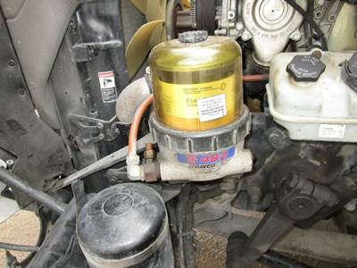 Davco 482 Fuel / Water Separator for a Freightliner CASCADIA 125
