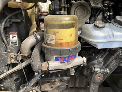 Davco 482 Fuel / Water Separator for a Freightliner CASCADIA 125