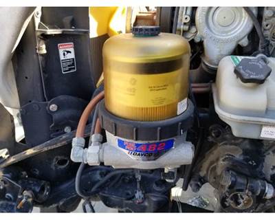 Davco 482 Fuel / Water Separator for a Freightliner CASCADIA 125