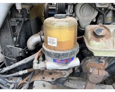 Davco 482 Fuel / Water Separator for a Freightliner CASCADIA 125