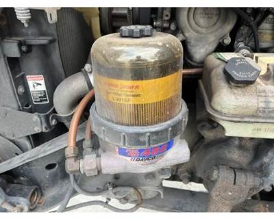 Davco 482 Fuel / Water Separator for a Freightliner CASCADIA 125