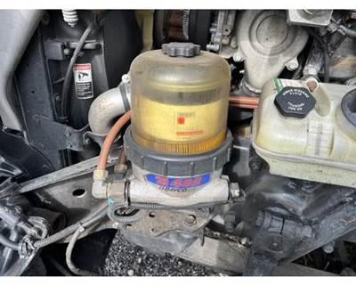 Davco 482 Fuel / Water Separator for a Freightliner CASCADIA 125
