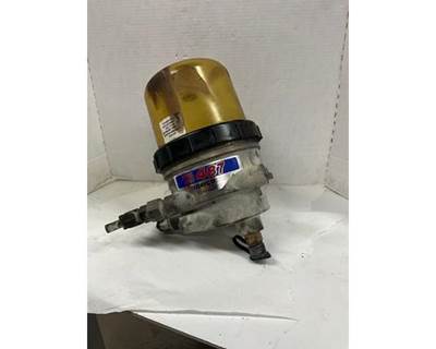 Davco 487 Fuel / Water Separator for a Western Star TR 4700