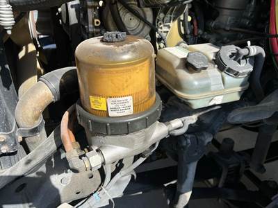 Freightliner Cascadia 113 Fuel / Water Separator for a Freightliner CASCADIA 113BBC
