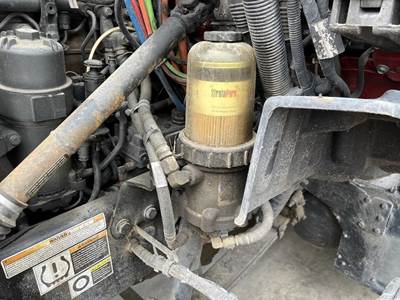 Peterbilt 579 Fuel / Water Separator