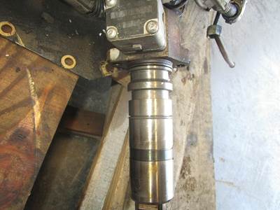 Mercedes-Benz MBE 4000 Fuel Injection Pump