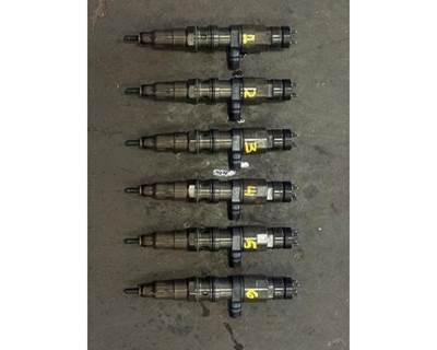 Detroit DD15 Fuel Injector for a Freightliner CASCADIA 113BBC