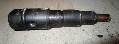 Mercedes-Benz MBE 900 Fuel Injector