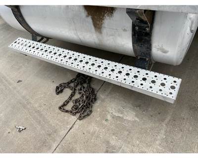 Freightliner Cascadia 125 Fuel Tank Strap / Bracket