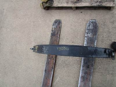 Freightliner Cascadia Fuel Tank Strap / Bracket for a Freightliner CASCADIA 125