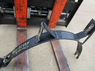 Freightliner Cascadia Fuel Tank Strap / Bracket for a Freightliner CASCADIA 125