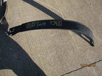 Freightliner Cascadia Fuel Tank Strap / Bracket for a Freightliner CASCADIA 125