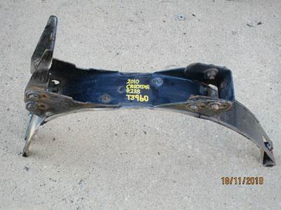 Freightliner Cascadia Fuel Tank Strap / Bracket