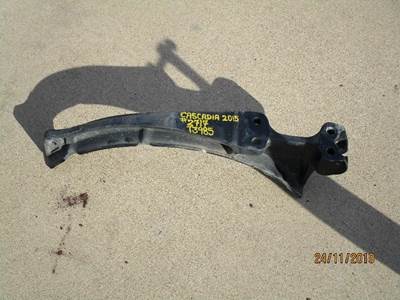 Freightliner Cascadia Fuel Tank Strap / Bracket for a Freightliner CASCADIA 113BBC