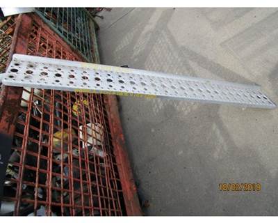 Freightliner Cascadia Fuel Tank Strap / Bracket