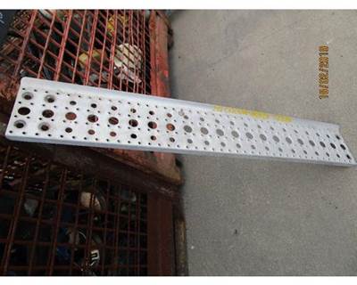 Freightliner Cascadia Fuel Tank Strap / Bracket
