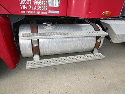 Freightliner Century Class Left Fuel Tank Strap / Bracket for a Freightliner CENTURY CLASS 112