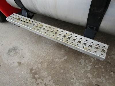 Freightliner Columbia 120 Fuel Tank Strap / Bracket