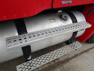 Freightliner Columbia 120 Fuel Tank Strap / Bracket